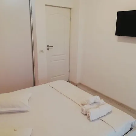 Pool Unique Luxury Apartament Năvodari