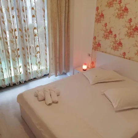 Apartament Pool Unique Luxury Năvodari
